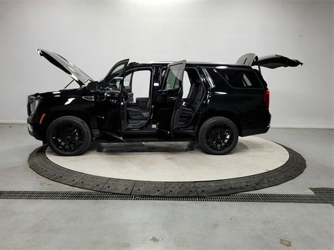 New 2026 GMC Yukon Elevation w/ LPO, Floor Liner Package image 12