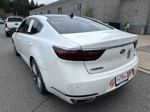 Used 2017 Kia Cadenza Limited image 5