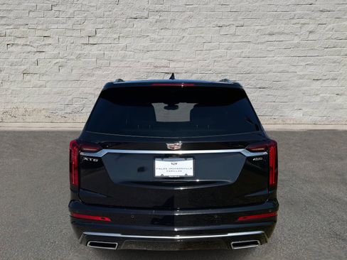 Certified 2025 Cadillac XT6 Premium Luxury image 4