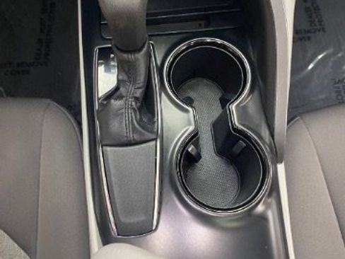 Used 2019 Toyota Camry LE w/ Convenience Package image 27