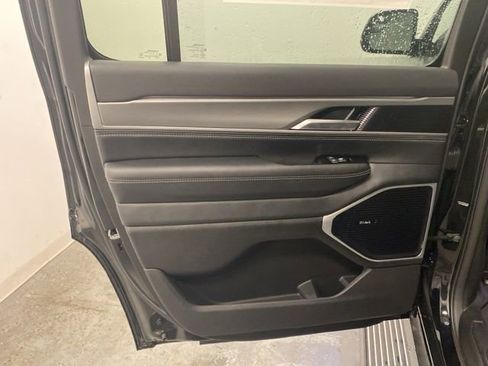 New 2026 Jeep Grand Wagoneer Limited w/ Premium Group II image 25