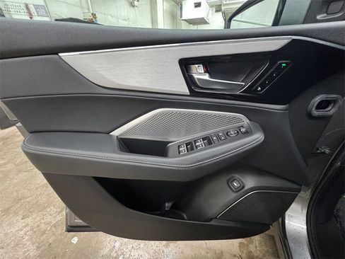 Certified 2023 Acura MDX SH-AWD image 11