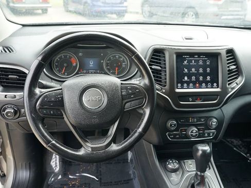 Used 2020 Jeep Cherokee Trailhawk w/ Cold Weather Group AWD/4WD image 10
