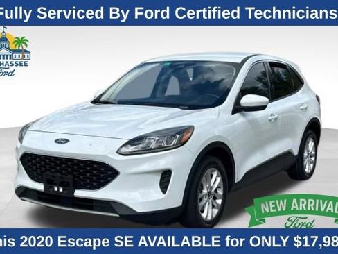 Used 2020 Ford Escape SE image 1