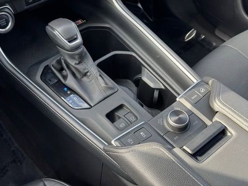 Used 2024 Toyota Grand Highlander AWD image 17