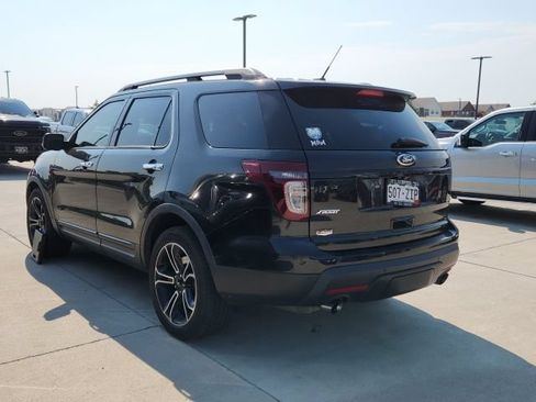 Used 2014 Ford Explorer Sport w/ Equipment Group 401A AWD/4WD image 3