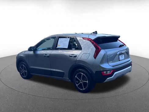 Used 2026 Kia Niro LX FWD image 12