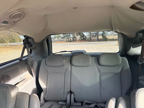 Used 2007 Dodge Grand Caravan SXT image 18