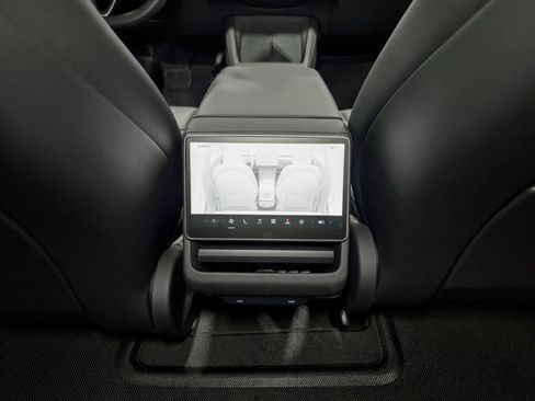 Used 2025 Tesla Model 3 Long Range AWD/4WD image 19