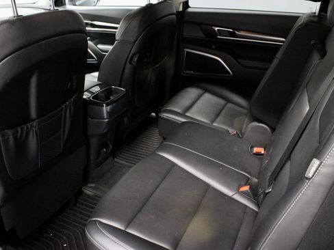 Used 2025 Kia Telluride LX FWD image 21