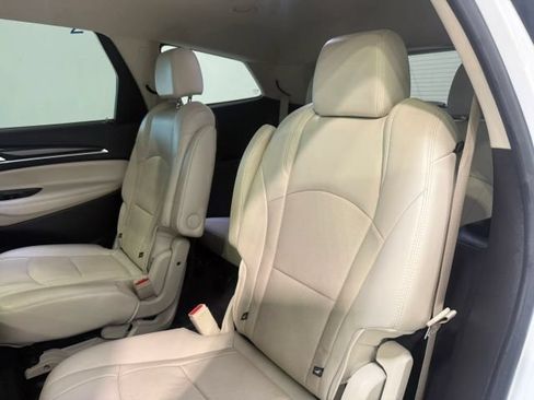 Used 2024 Buick Enclave Essence FWD image 24