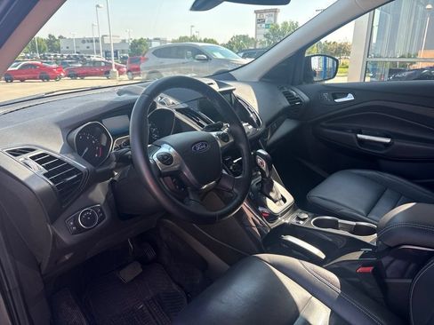 Used 2016 Ford Escape Titanium w/ Equipment Group 301A AWD/4WD image 11