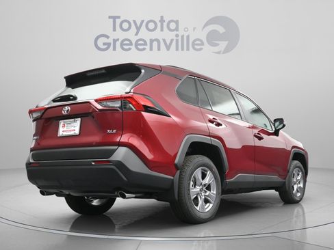 Used 2025 Toyota RAV4 XLE w/ Convenience Package image 12