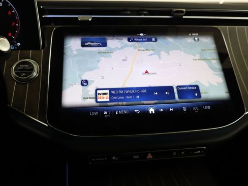 Used 2025 Mercedes-Benz E 450 4MATIC Sedan image 16