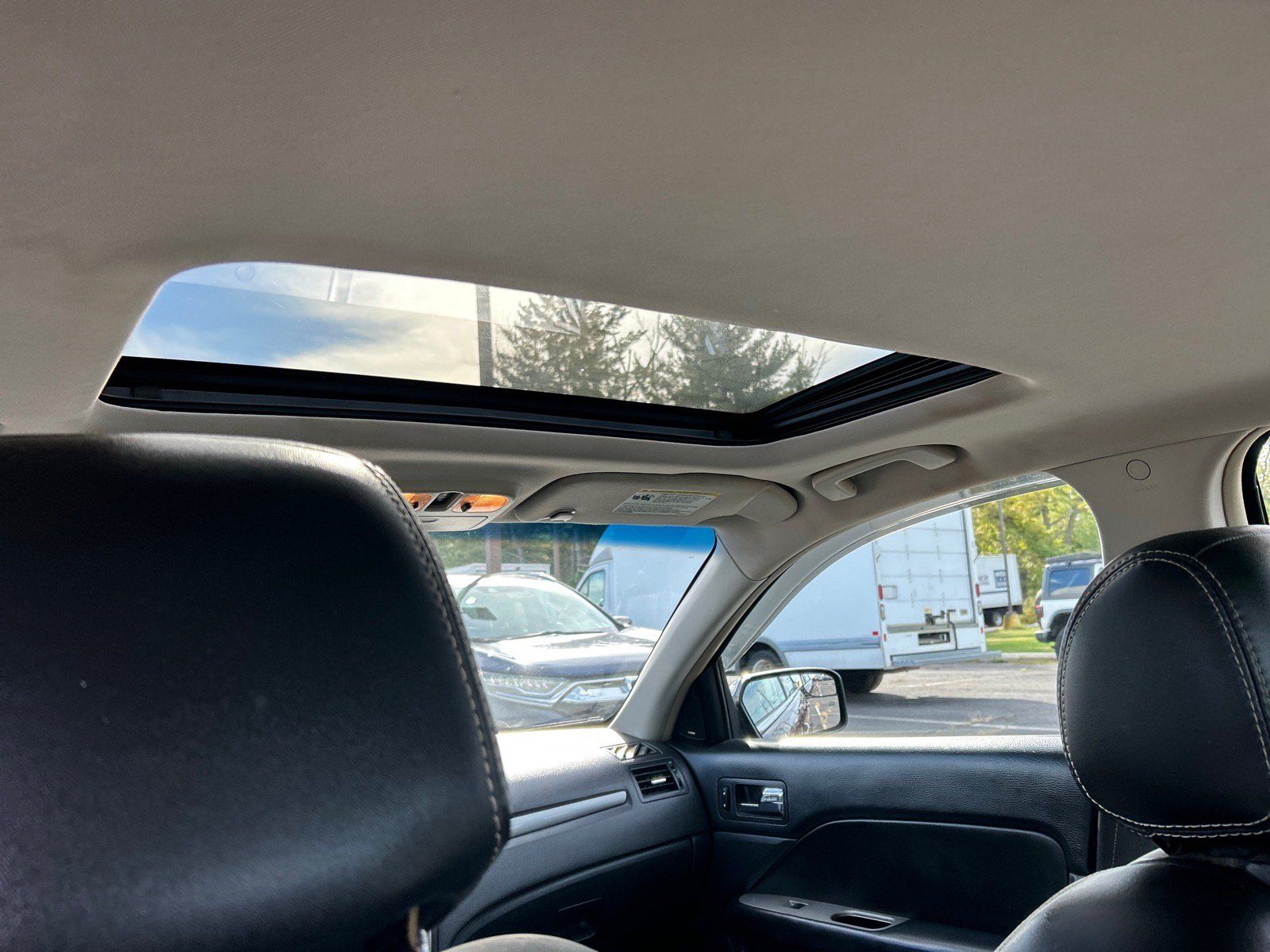Used 2012 Ford Fusion SEL FWD image 9