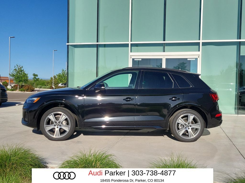 Used 2025 Audi Q5 2.0T Premium w/ Convenience Plus Package AWD/4WD image 2