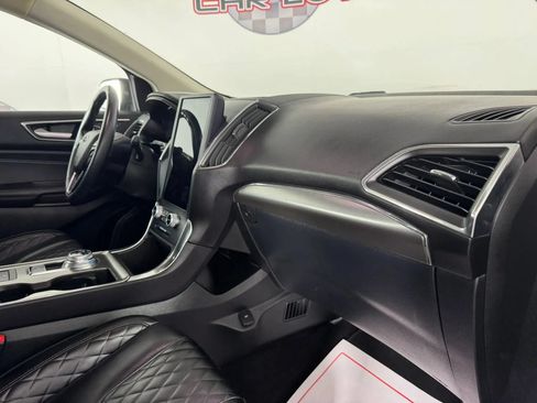 Used 2023 Ford Edge Titanium AWD/4WD image 12