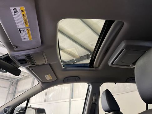 Used 2022 Honda Pilot Touring image 23