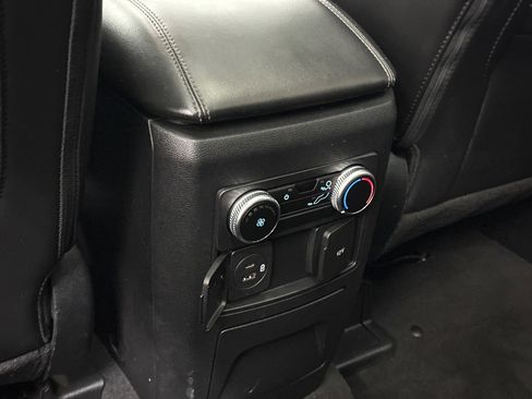 Used 2022 Ford Explorer XLT w/ Equipment Group 202A image 20