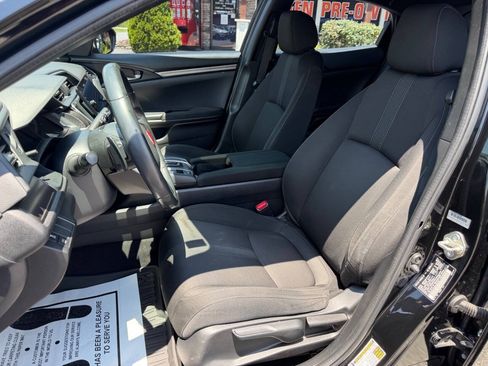 Used 2017 Honda Civic Sport image 11