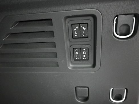 Used 2026 Buick Enclave Avenir w/ Super Cruise Package FWD image 14