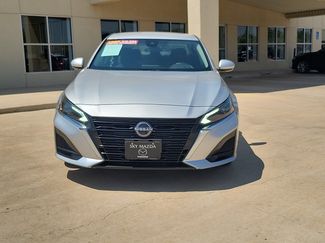 Used 2023 Nissan Altima 2.5 SV FWD video 2