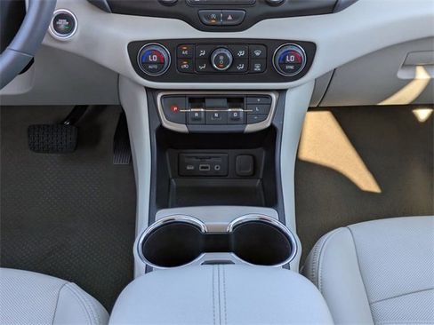 Used 2023 GMC Terrain Denali image 19