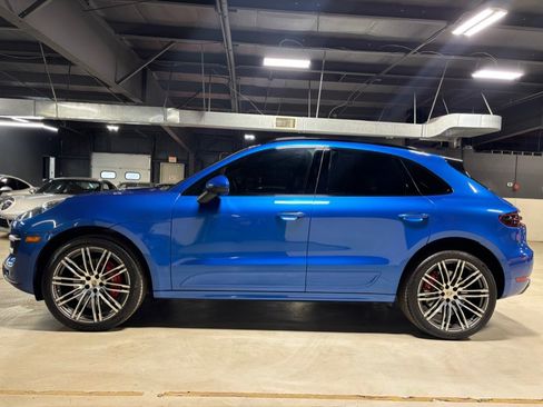 Used 2017 Porsche Macan Turbo image 10
