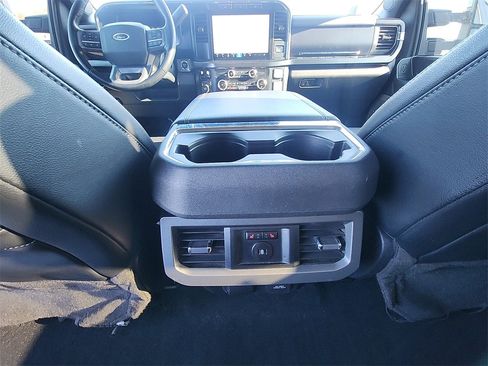 Used 2023 Ford F350 Lariat image 31