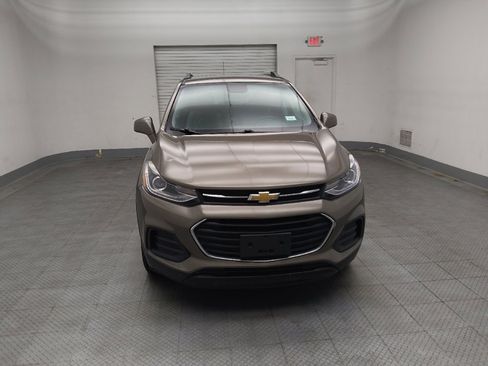 Used 2020 Chevrolet Trax LT w/ Driver Confidence Package AWD/4WD image 14