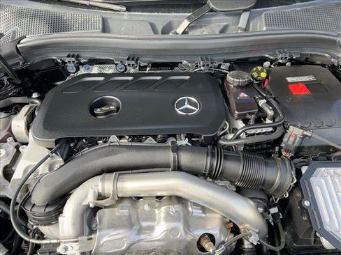 Certified 2025 Mercedes-Benz GLA 250 4MATIC image 25