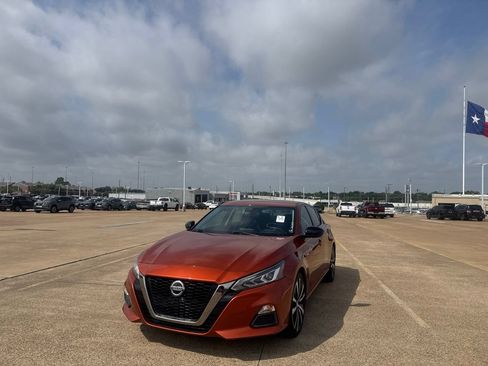 Certified 2022 Nissan Altima 2.5 SR FWD image 7