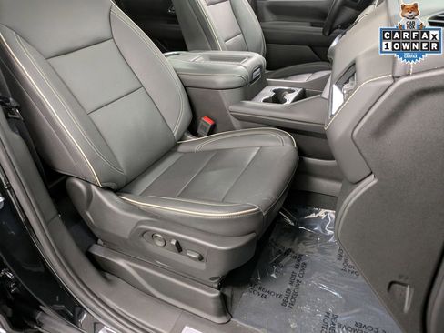 Used 2023 GMC Yukon SLT w/ SLT Luxury Package AWD/4WD image 29