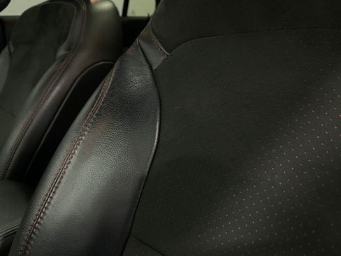 Used 2019 Ford Explorer XLT w/ Equipment Group 202A image 19