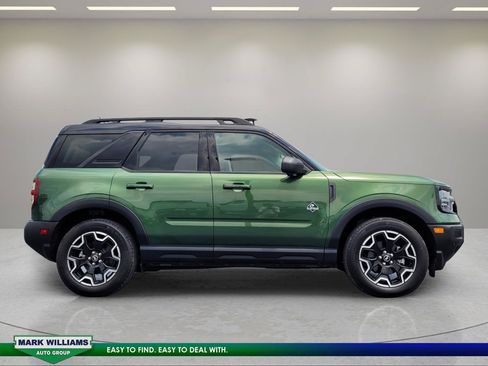 Used 2025 Ford Bronco Sport Outer Banks w/ Outer Banks Tech Package+ AWD/4WD image 2