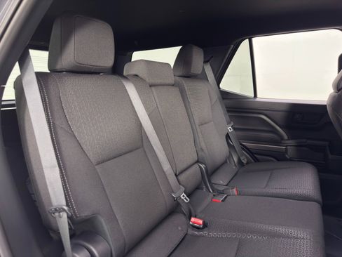 Used 2025 Toyota 4Runner SR5 image 39