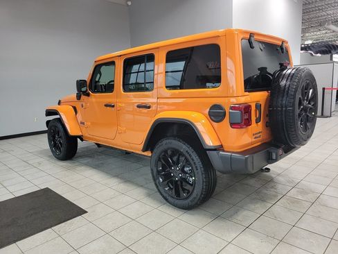 New 2025 Jeep Wrangler Unlimited Sahara w/ Safety Group AWD/4WD image 4