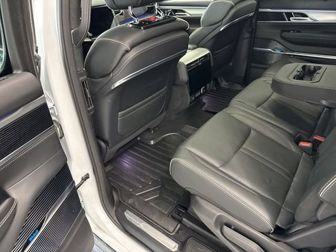 Used 2023 Jeep Grand Wagoneer Series II w/ Flexible Seating Group AWD/4WD image 25