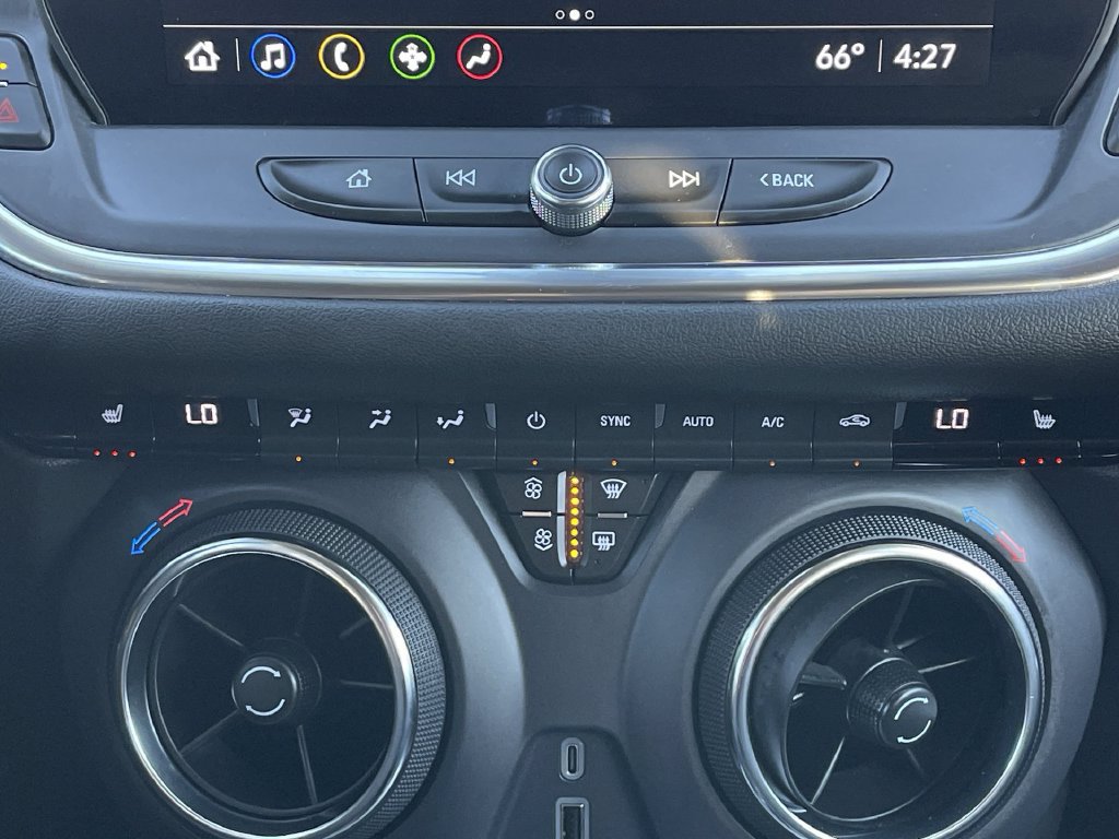 Used 2025 Chevrolet Blazer LT FWD image 35