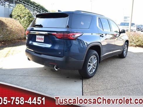 Used 2023 Chevrolet Traverse LT image 12