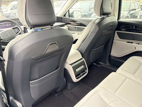 New 2026 Lincoln Nautilus Premier w/ Jet Appearance Package image 17