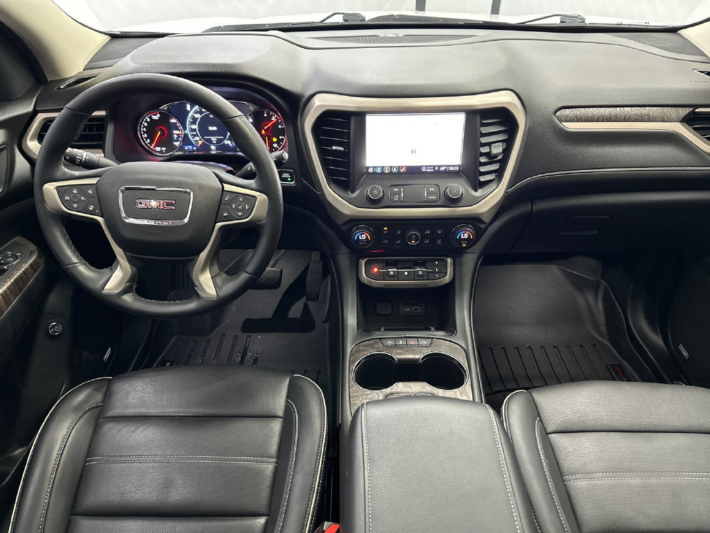 Used 2023 GMC Acadia Denali w/ Denali Technology Package FWD image 26