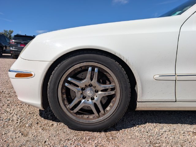 Used 2005 Mercedes-Benz E 500 4MATIC Sedan image 12