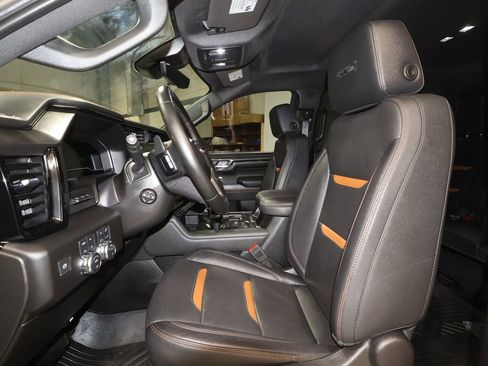 Used 2024 GMC Sierra 1500 AT4 w/ Technology Package AWD/4WD image 25