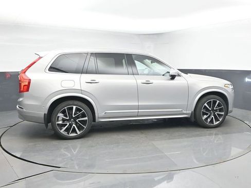 Used 2023 Volvo XC90 B5 Plus w/ Protection Package Premier image 9