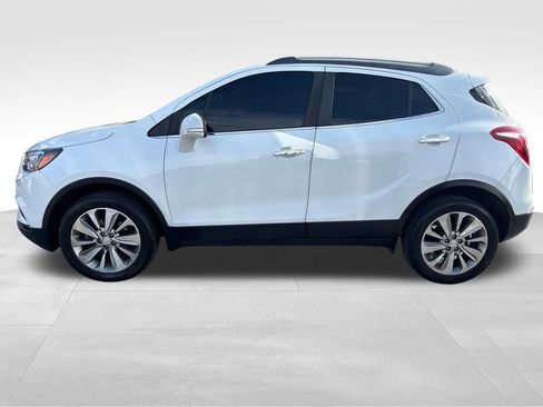 Used 2017 Buick Encore Essence image 5