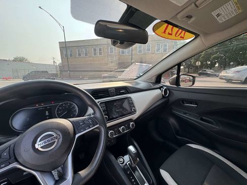 Used 2021 Nissan Versa SV image 33
