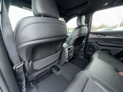 New 2026 Jeep Grand Cherokee Altitude RWD image 12