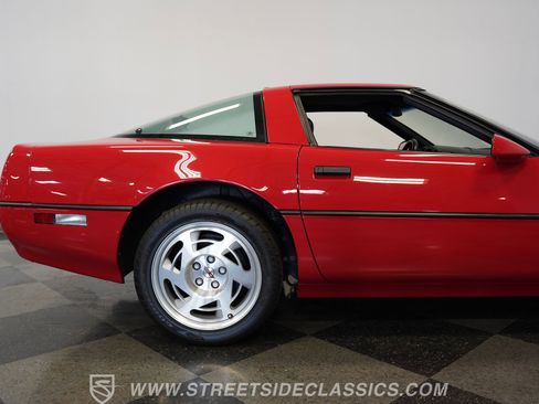Used 1990 Chevrolet Corvette ZR-1 RWD image 34