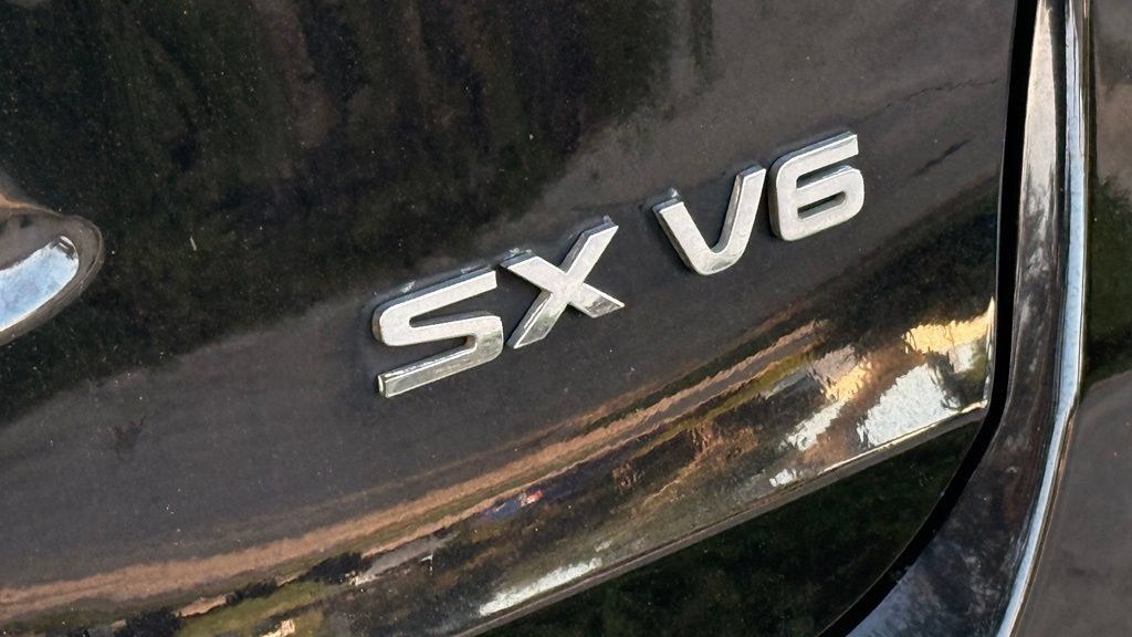 Used 2018 Kia Sorento SX FWD image 12